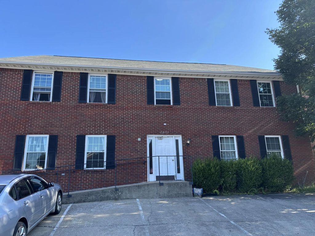 2852 Ryan Circle C, Lexington