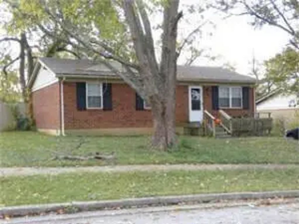 1280 Ascot Park, Lexington