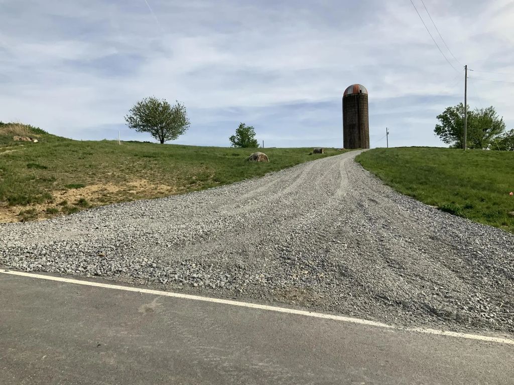 1931 Mill Creek Pike, Lawrenceburg
