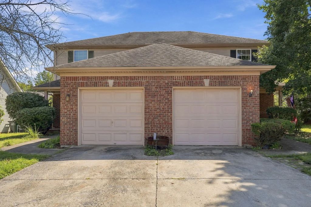 119 Crosskey Road, Versailles