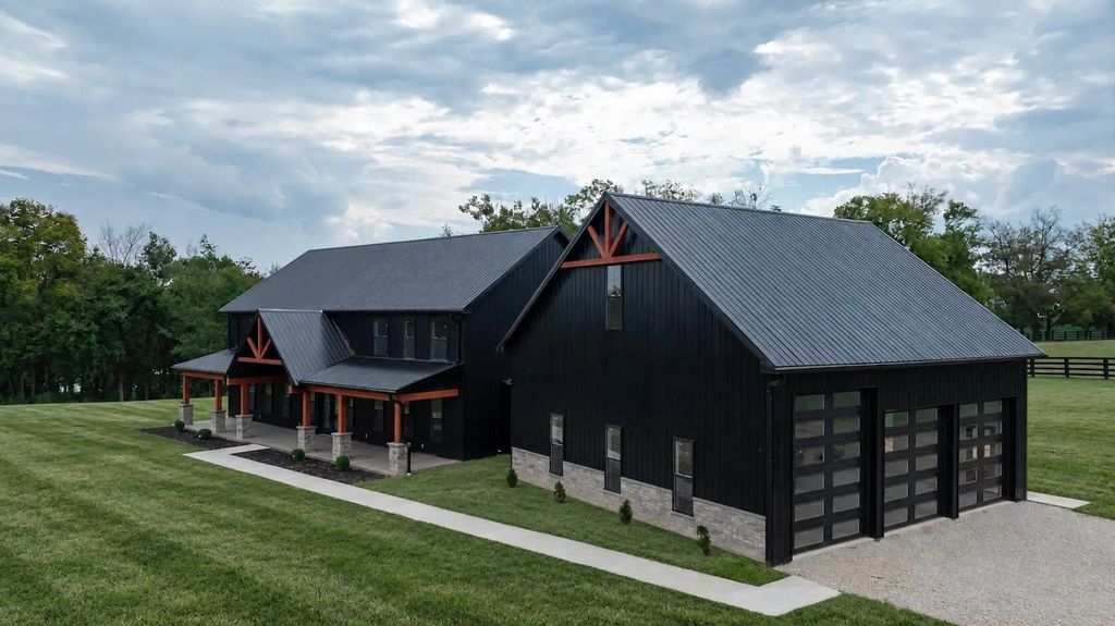 6006 Waters Edge Way, Maysville