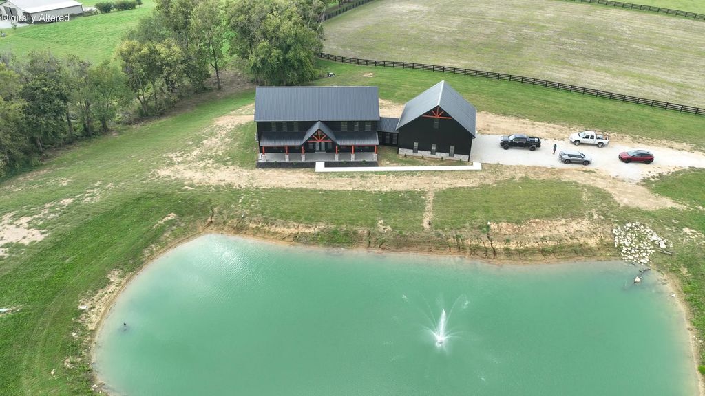 6006 Waters Edge Way, Maysville