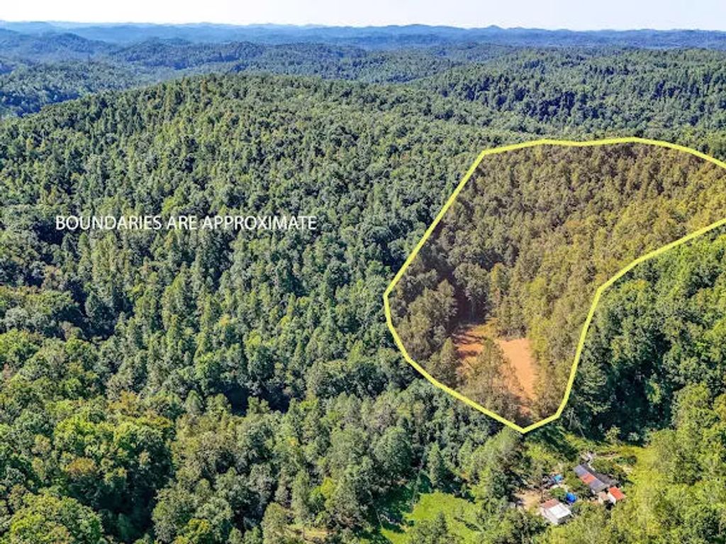 740 Napier Hollow Road, Manchester