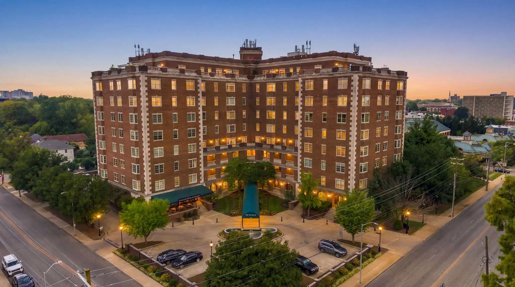 111 Woodland Avenue 705, Lexington