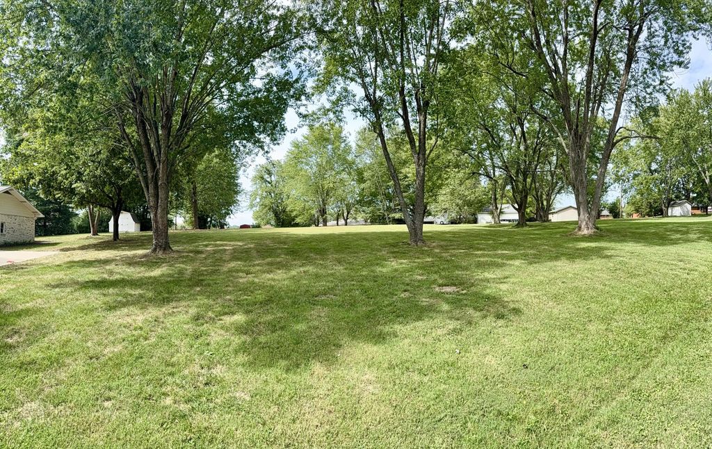 Lot 15 Pine Street, Eddyville