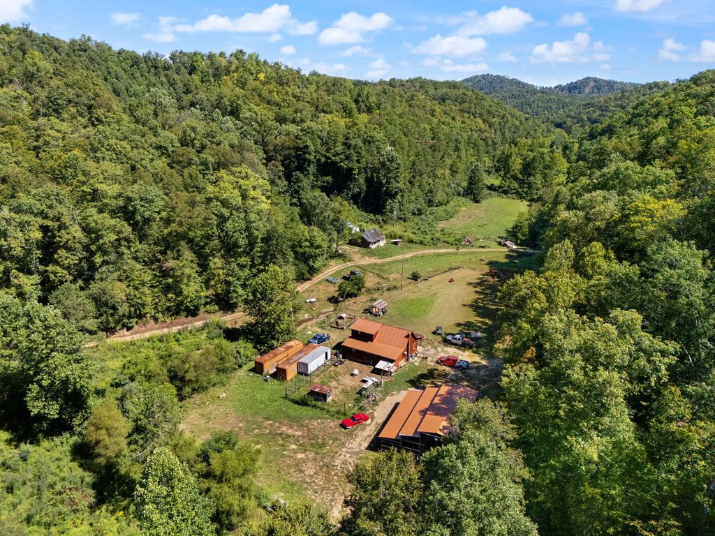 270 Left Fork Holly Road, Sextons Creek