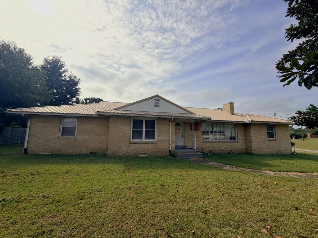 1516 W Broadway, Mayfield