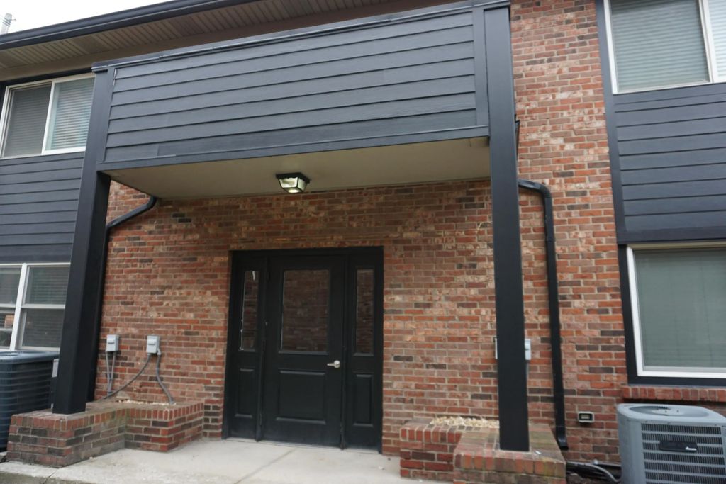 155 Virginia Avenue 201, Lexington