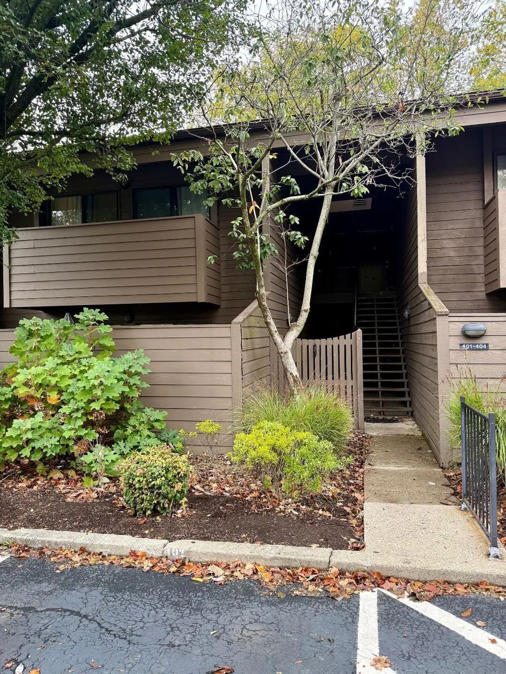 750 Shaker Drive 401, Lexington