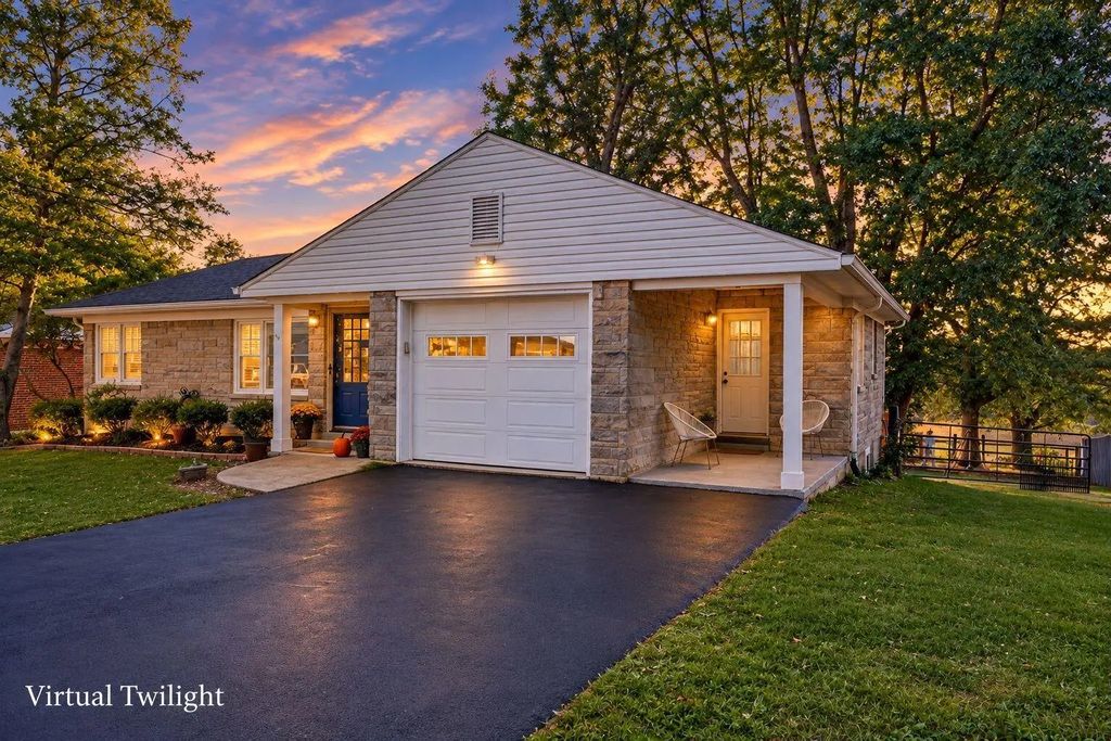 3025 Lynnwood Drive, Paris