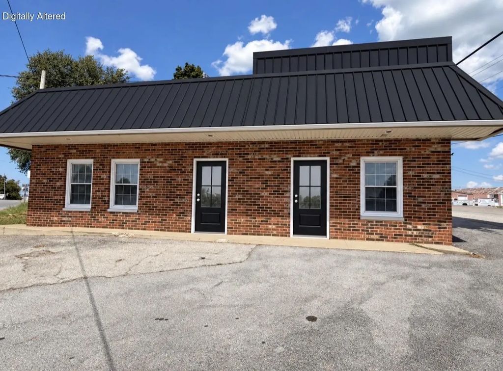 723 N College Street A, Harrodsburg