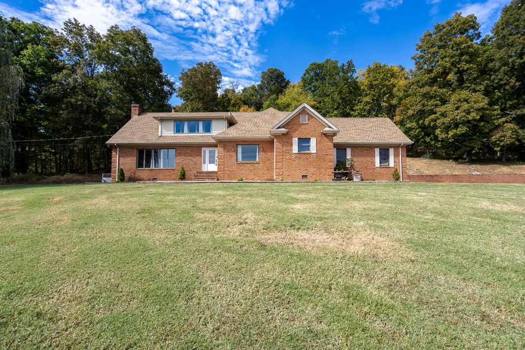 11335 Greenville Road, Hopkinsville