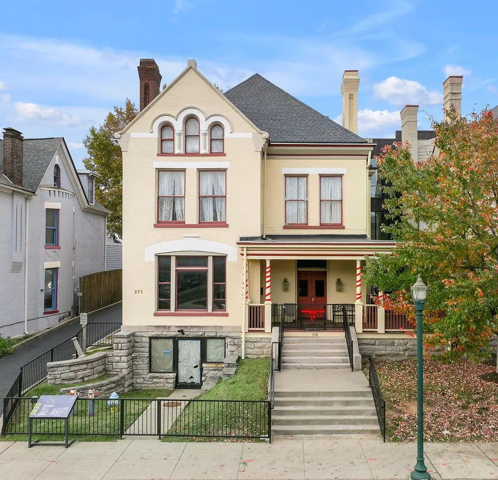 275 S Limestone 310, Lexington