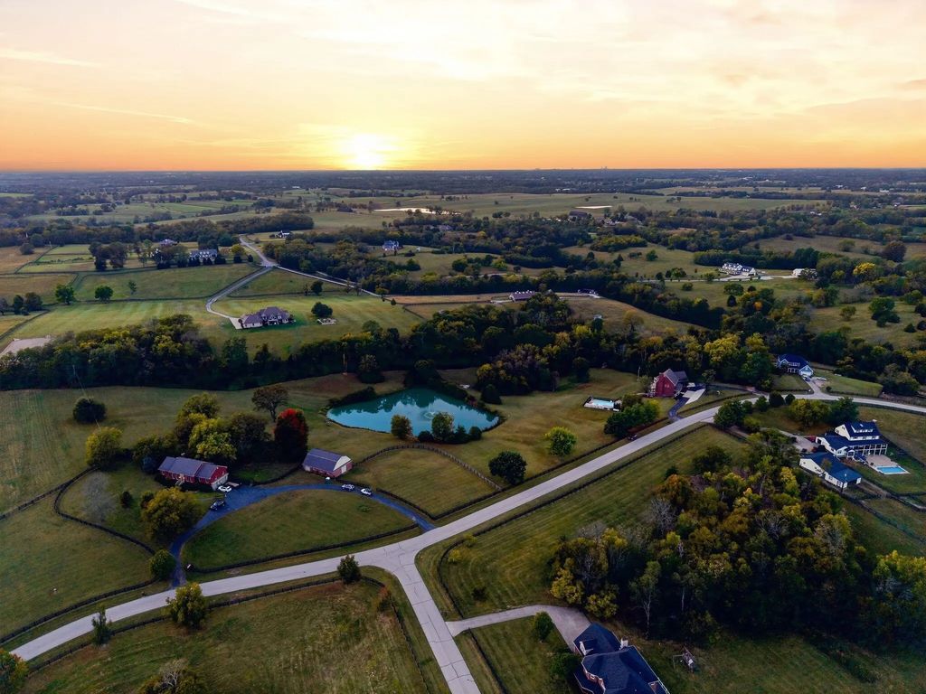 3151 Raven Creek Drive, Lexington