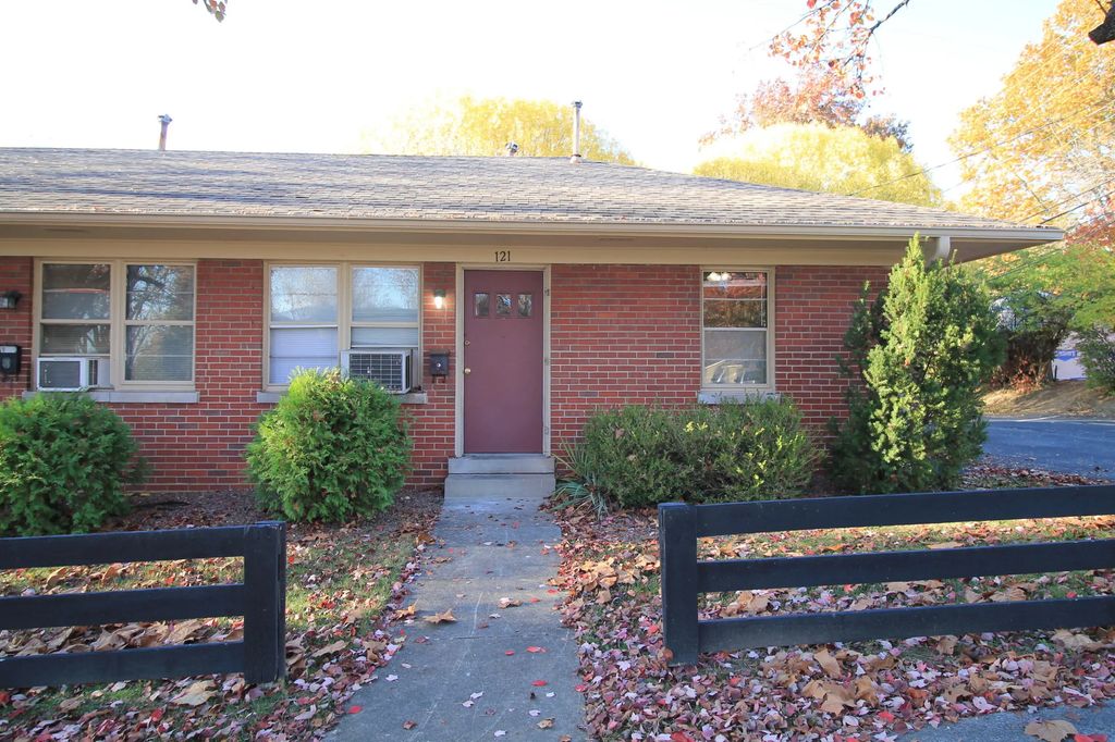 121 St. Ann Drive, Lexington