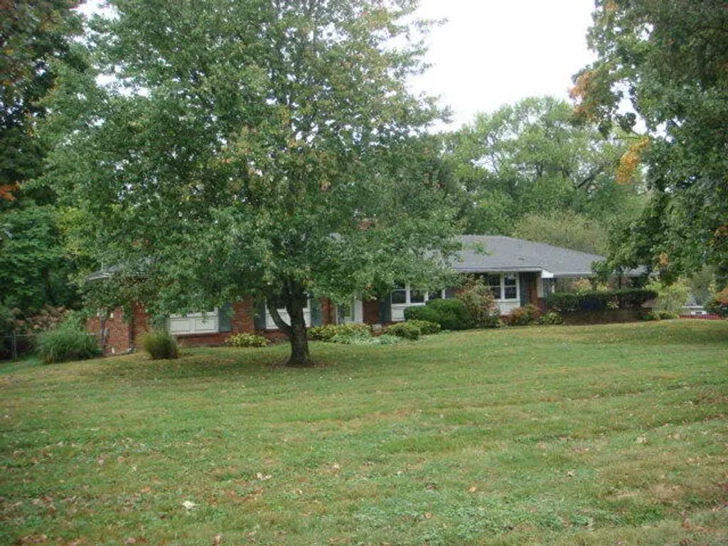 1601 Traveller Road, Lexington