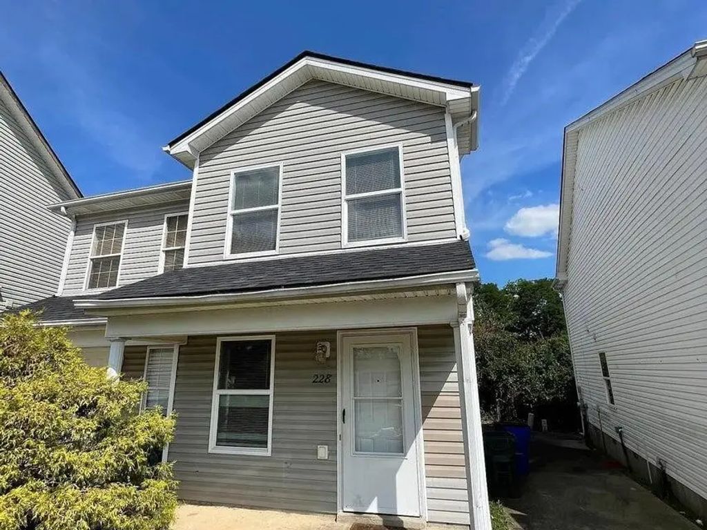228 Mousas Way, Lexington