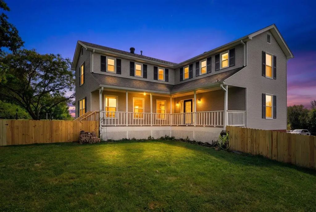 195 Locust Grove Road, Shelbyville