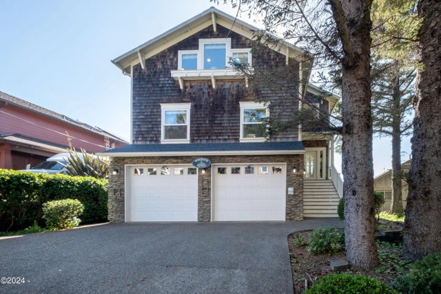 1815 Sw Coast Avenue, Lincoln City