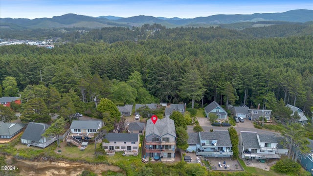 1933 Sw Coast Avenue, Lincoln City