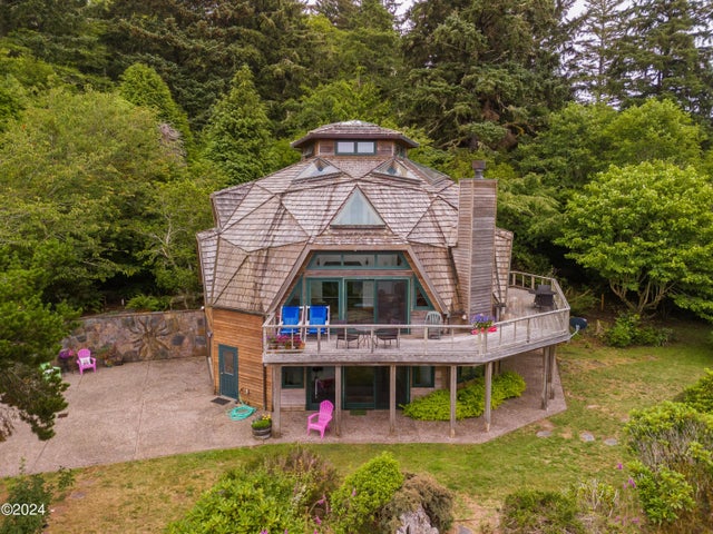 46615 Highway 101, Neskowin