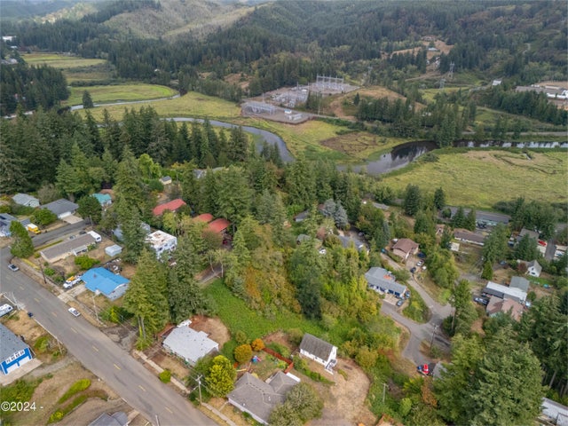 T/l-7300 Se Fir St, Toledo