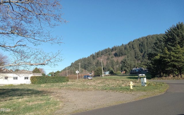 Tl 1600 Marine Drive, Yachats