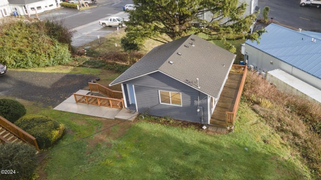 449 Sw 10th Street, Newport