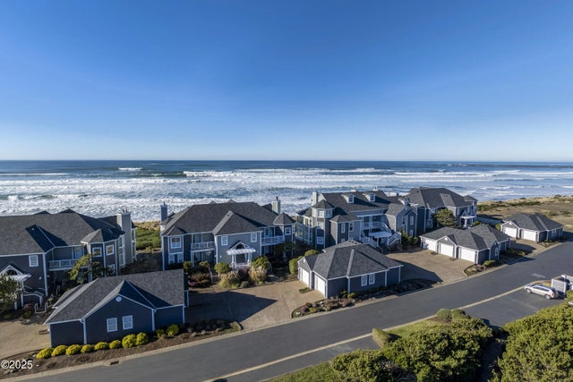 5916 Sw Cupola Drive, Newport