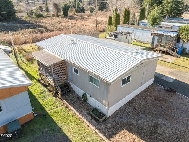 724 Sw Ferry Avenue 17, Siletz