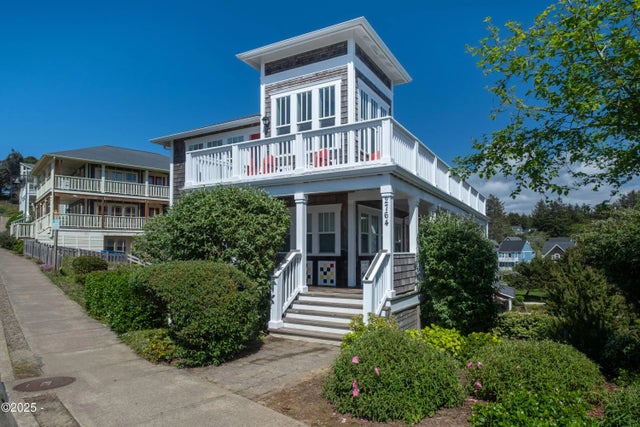 2764 Sw Anchor Avenue, Lincoln City