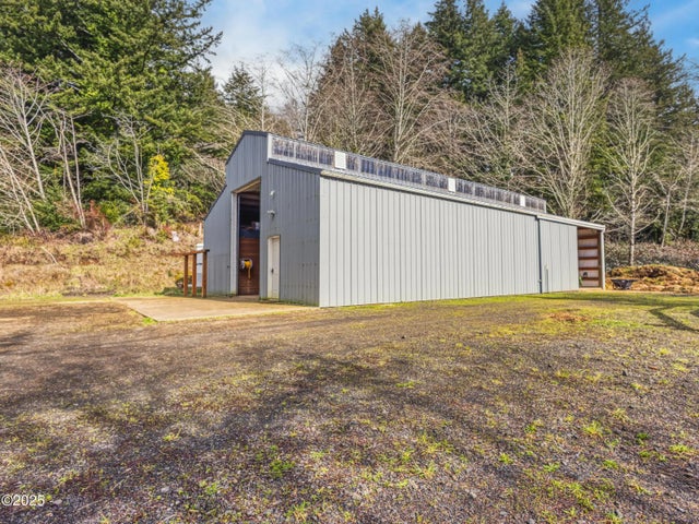 T/l 200 N Bayview Rd, Waldport