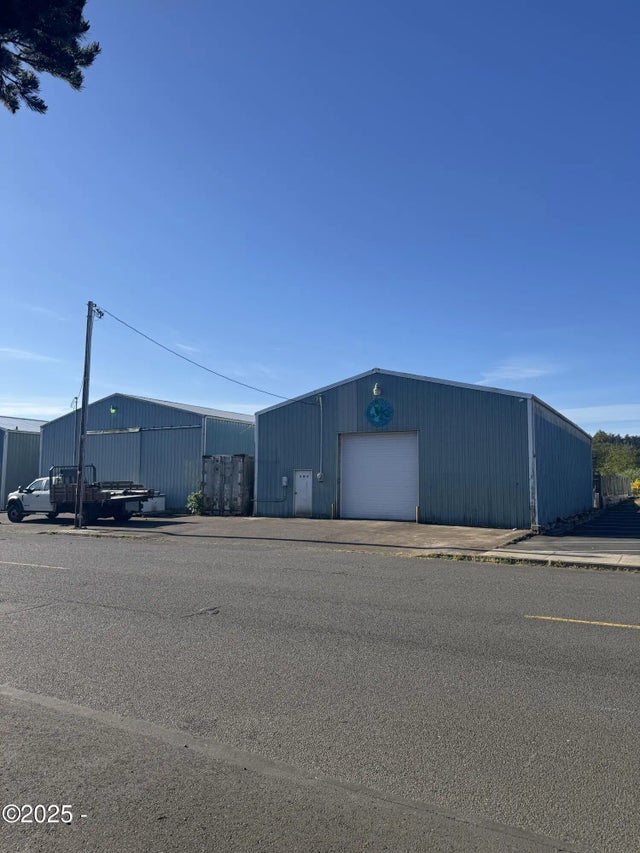 44 & 54 Se 32nd Street, Newport