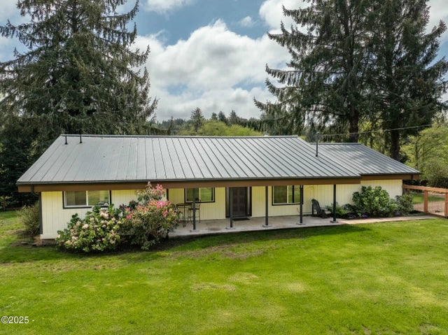 305 Se Swan Avenue, Siletz