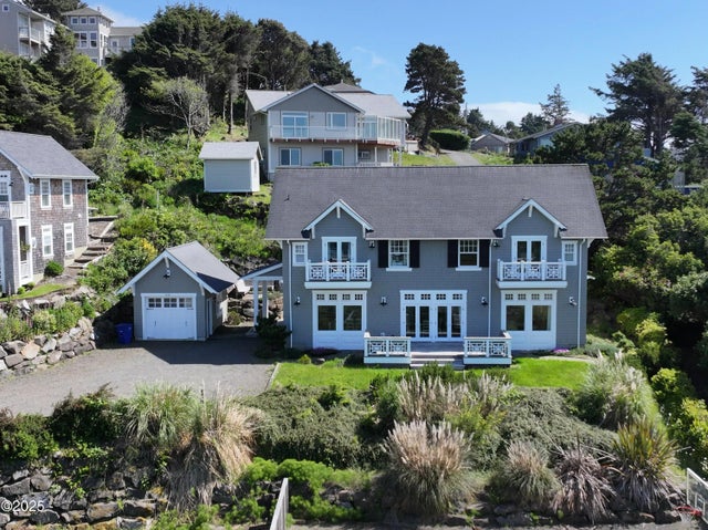 1994 Ne Mulberry Loop, Lincoln City