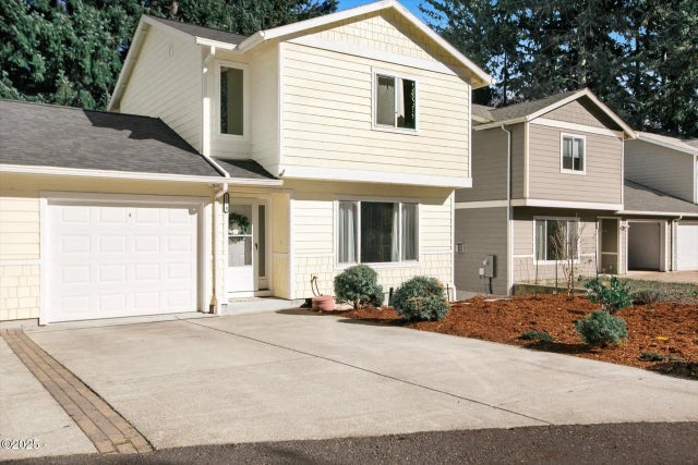 2270 Ne Surf Avenue, Lincoln City