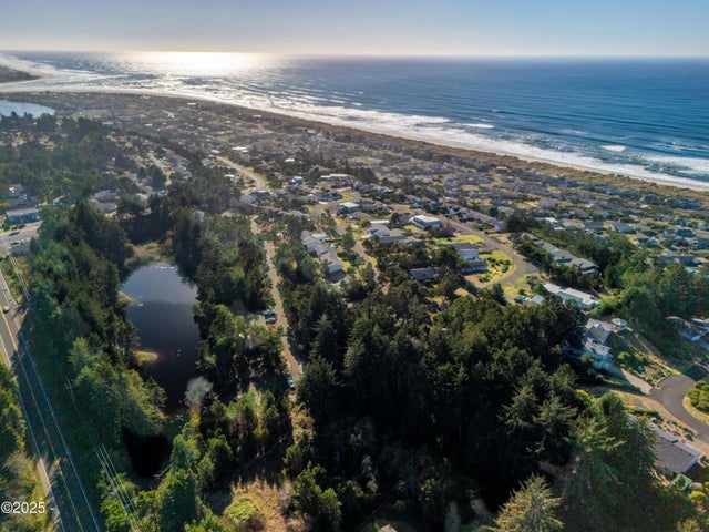 2506 Nw Mokmak Lake Drive, Waldport