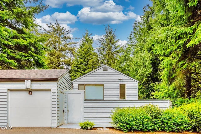 600 Island Dr 1, Gleneden Beach