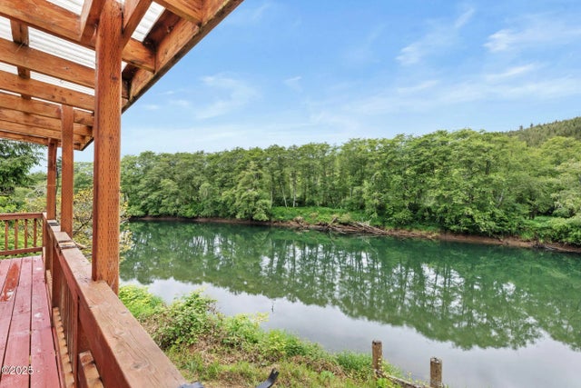 8364 Siletz Highway, Lincoln City