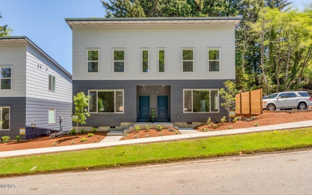 450 Se Shell Avenue 2, Depoe Bay