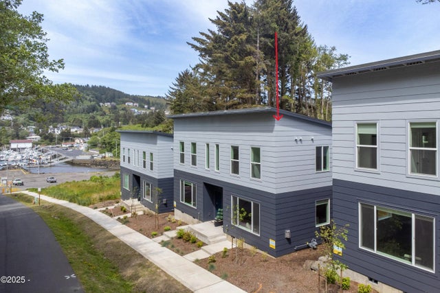 450 Se Shell Avenue 3, Depoe Bay