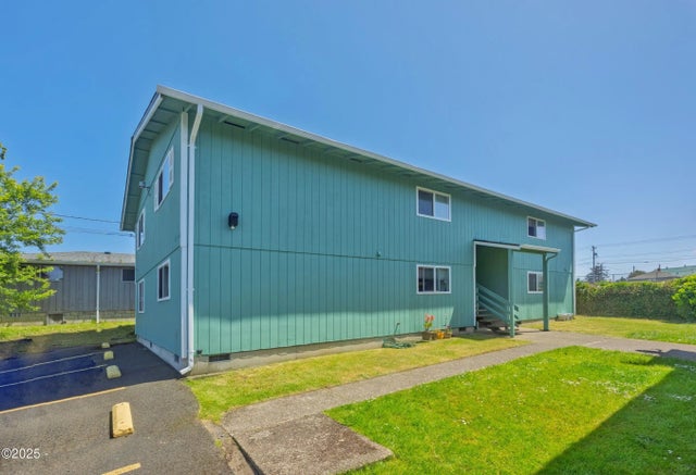 246 Ne 3rd Street, Newport