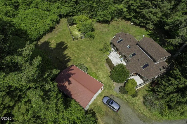 7999 Slab Creek Road, Neskowin