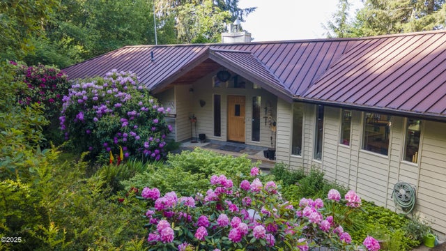 1389 Ne Old River Road, Siletz
