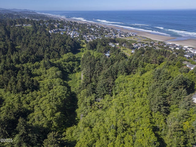 Tl10400 Ne Sal La Sea Drive, Lincoln City