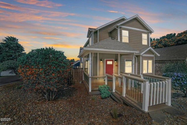 1845 Nw 30th Street, Lincoln City