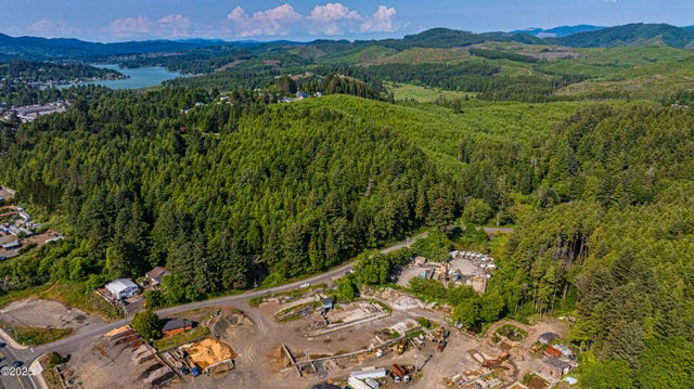 1424 Se 23rd Drive, Lincoln City