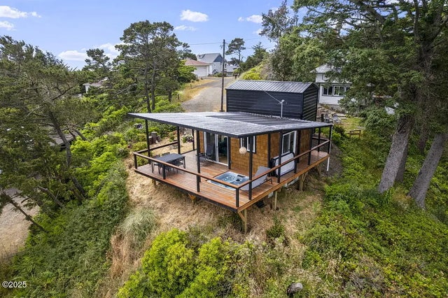 1223 Sw Abbey Street, Newport