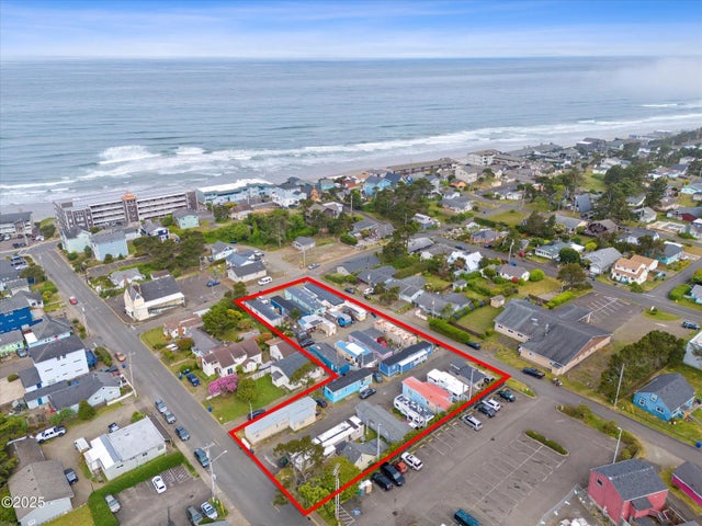 1461 Nw 17th Street, Lincoln City
