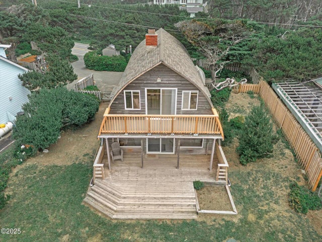 11740 Nw Pacific Coast Highway, Seal Rock